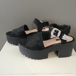 Pull&Bear Super Cute Chunky Heel